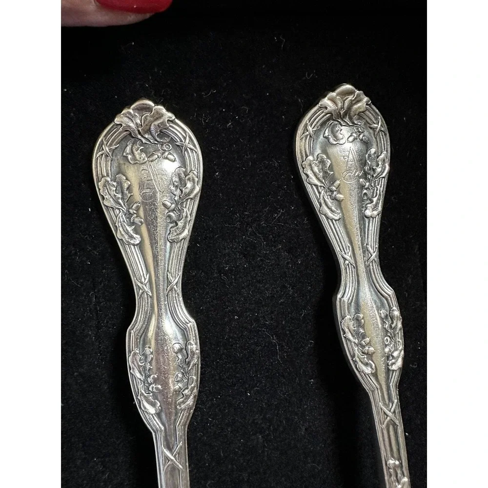 1906 EHH Smith Silver Plate Royal Oak 2 Serving Spoons 8 1/8